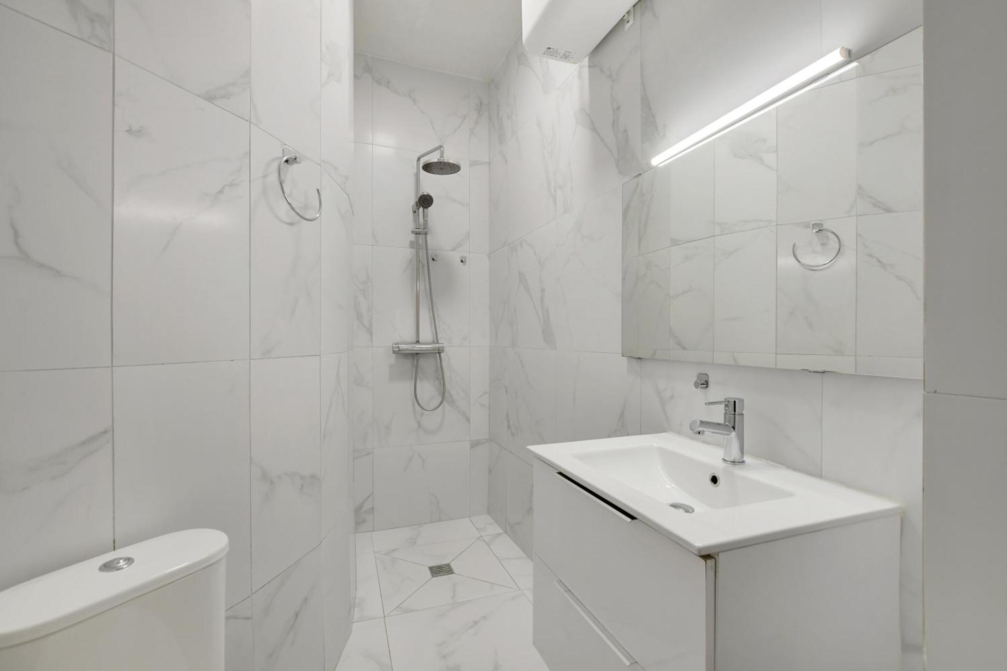 A Sweet Studio In Montparnasse - Boulevard Du Montparnasse Париж Екстериор снимка